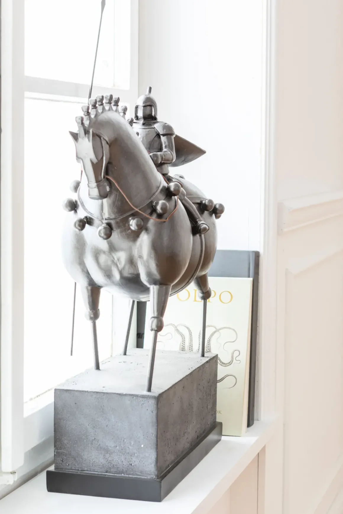 Skulptur Black Knight - KARE Design