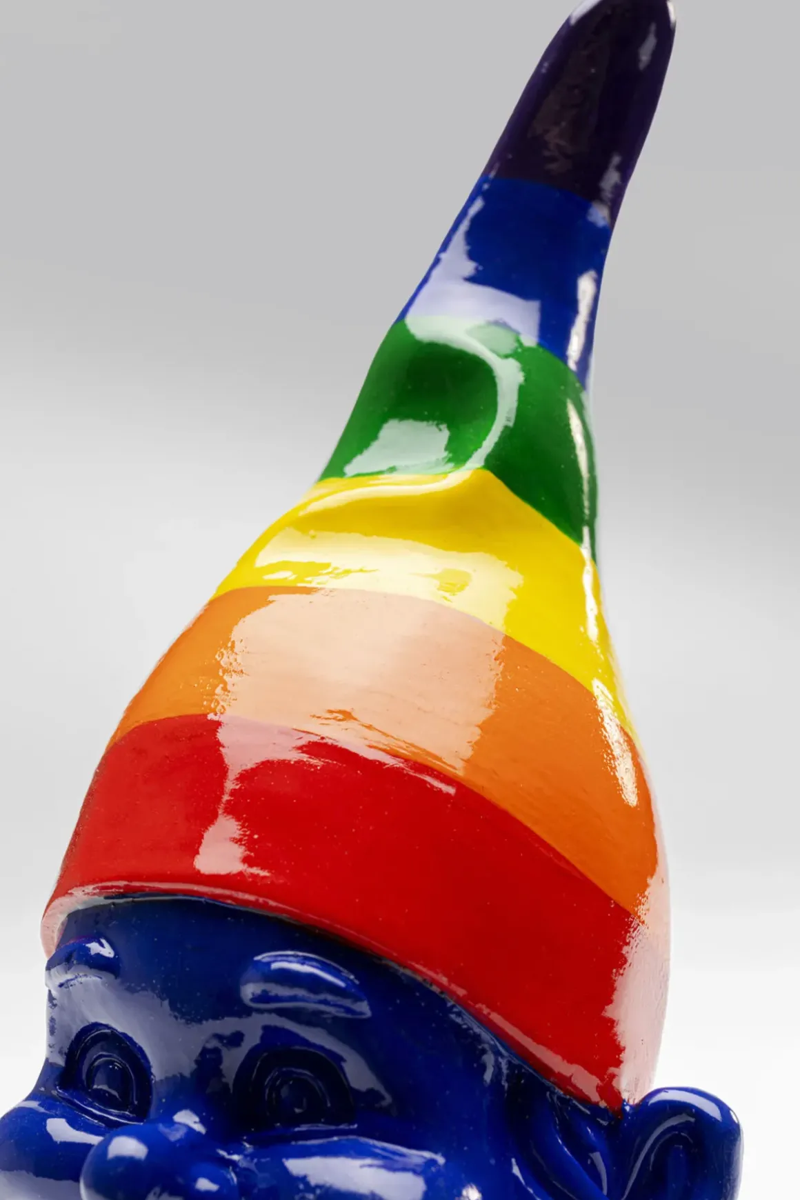 Skulptur Tomte Standing - Blå/Rainbow, 21cm - KARE Design