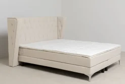 Säng Benito Moon Cream 180x200cm - KARE Design