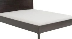Säng Brooklyn Valnöt - Massivt Trä, 160x200cm - KARE Design