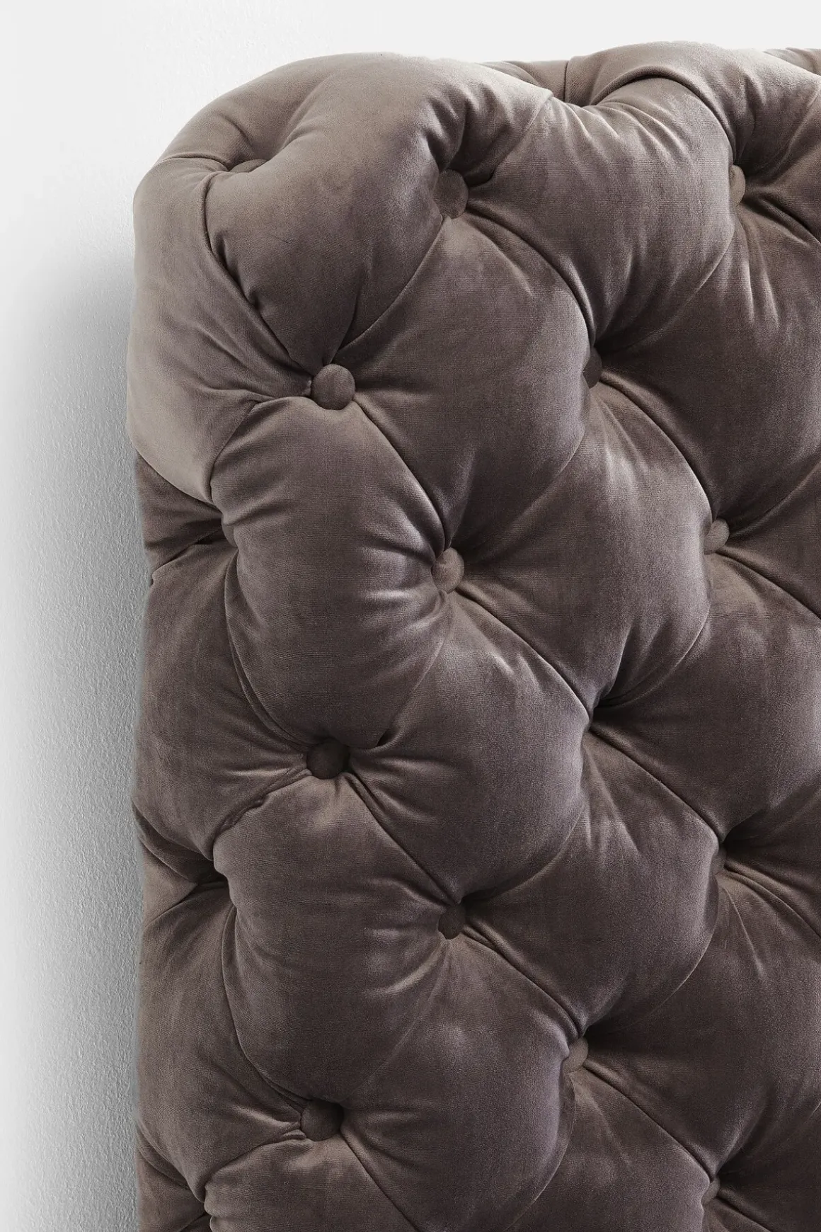Säng Desire Hög 180x200cm - Grå Sammet - KARE Design