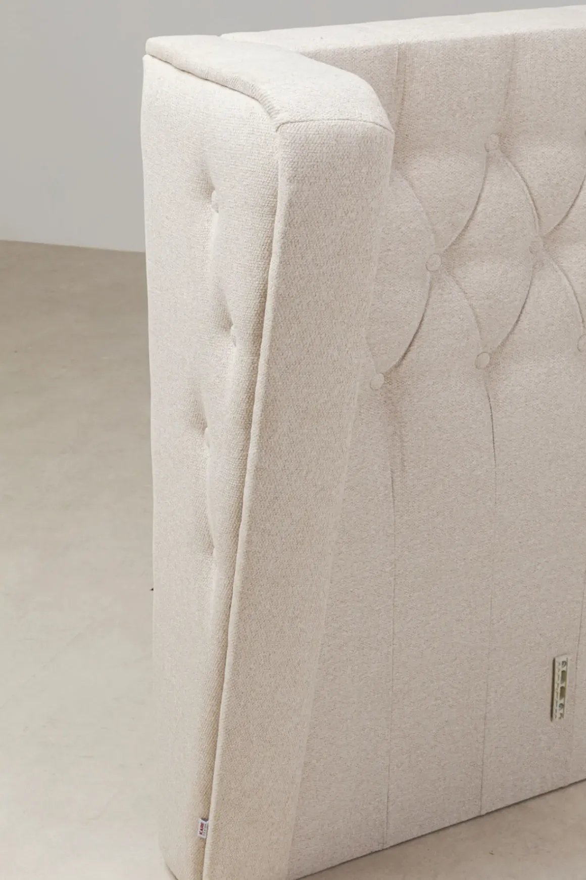 Sänggavel Benito Moon - Cream, 180cm - KARE Design
