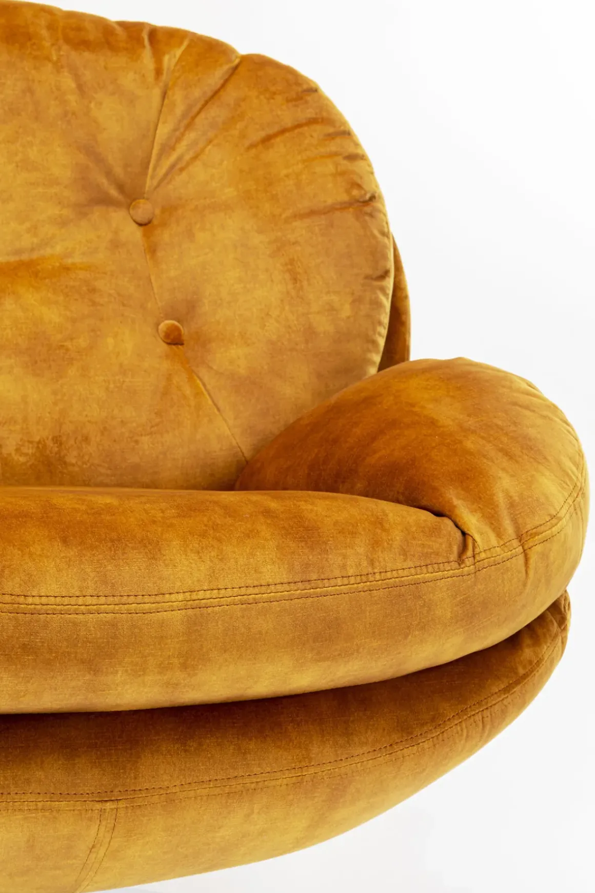 Snurrfåtölj Cosy - Sammet Bärnsten - KARE Design