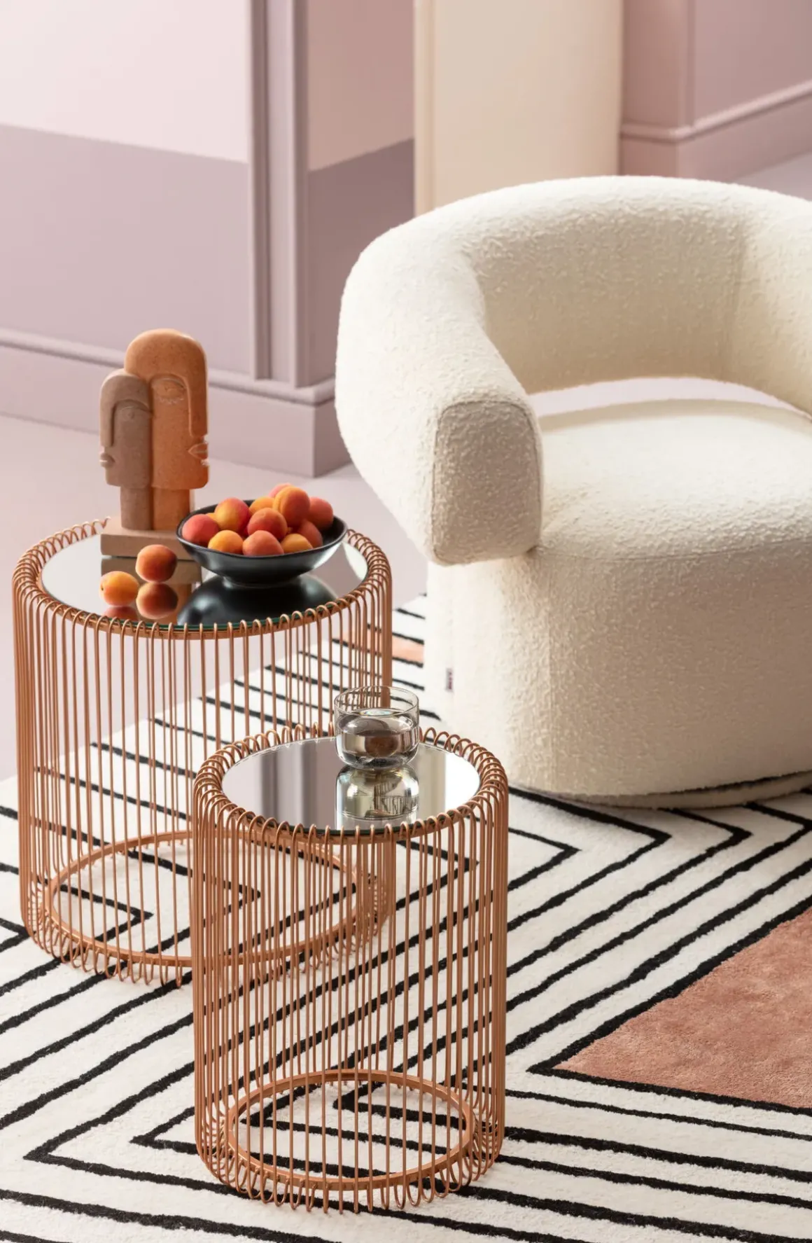 Snurrfåtölj Maye Bouclé - Beige - KARE Design