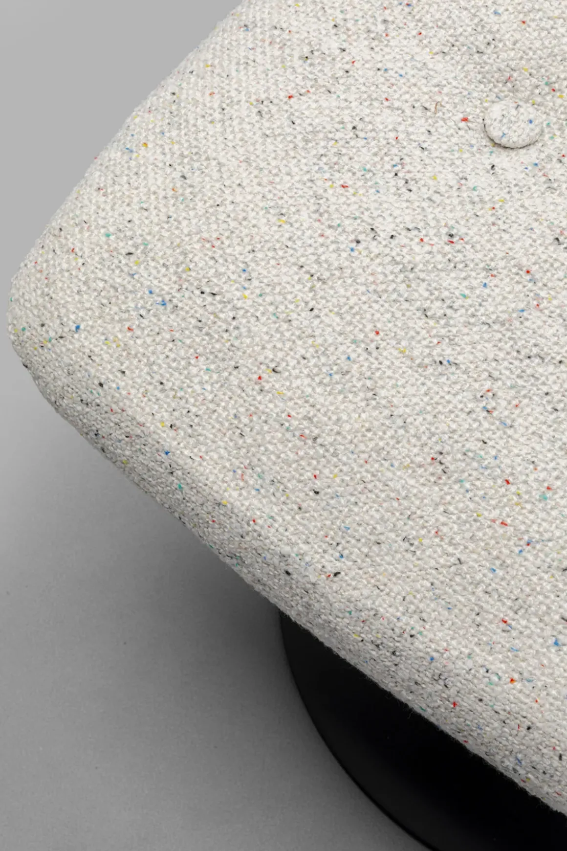 Snurrfåtölj med Pall Standford - KARE Design