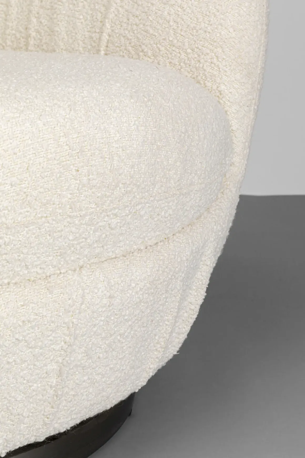 Snurrfåtölj Nube - Boucle - KARE Design