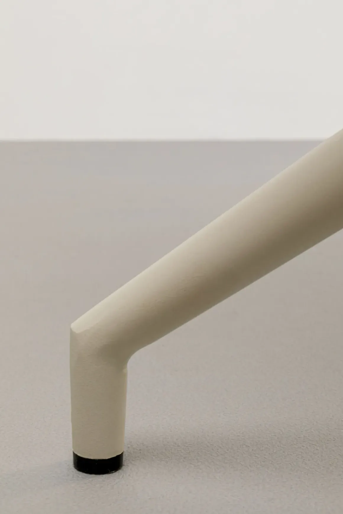 Snurrstol med Armstöd Hilla - Vit - KARE Design