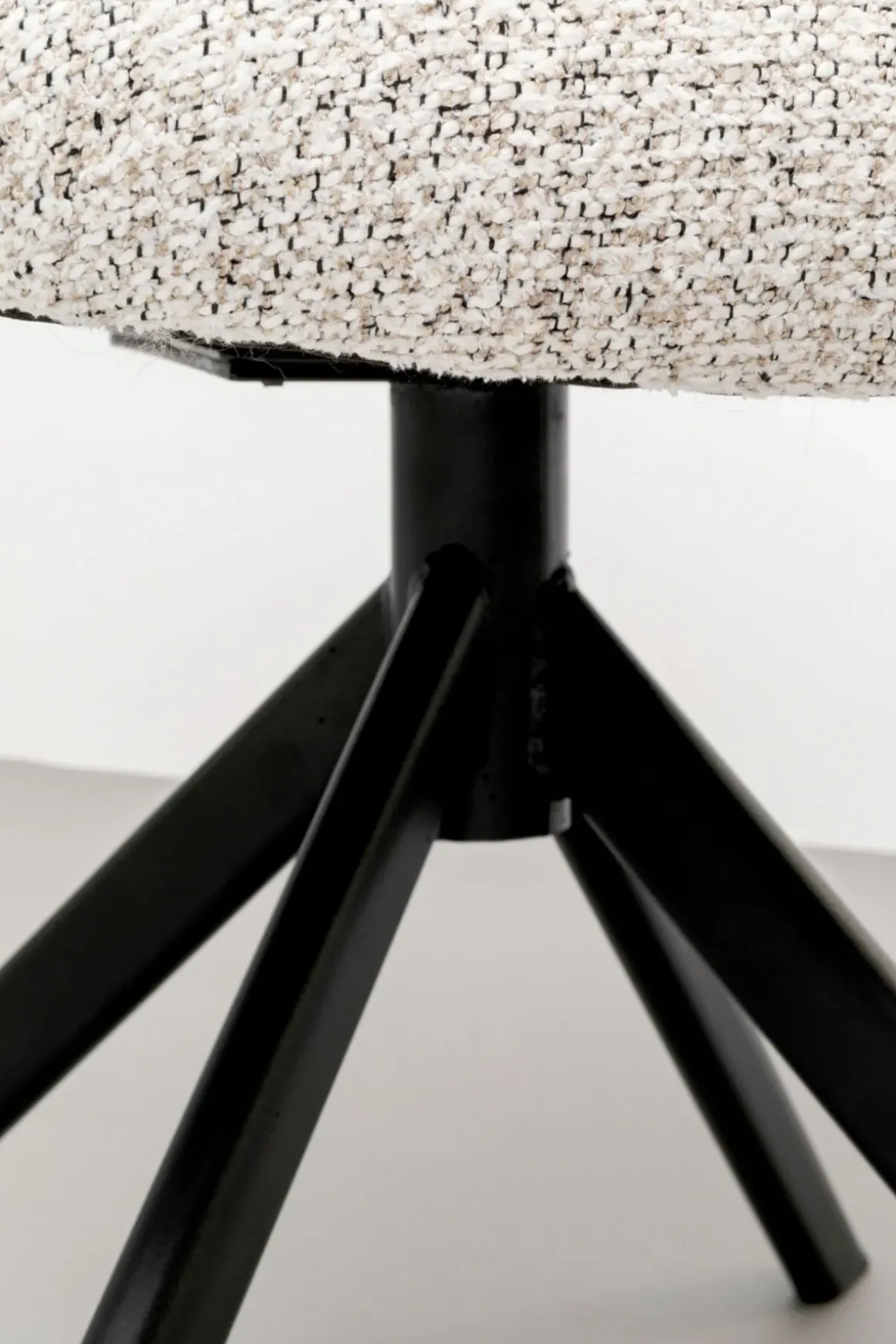 Snurrstol med Armstöd Olivia - KARE Design