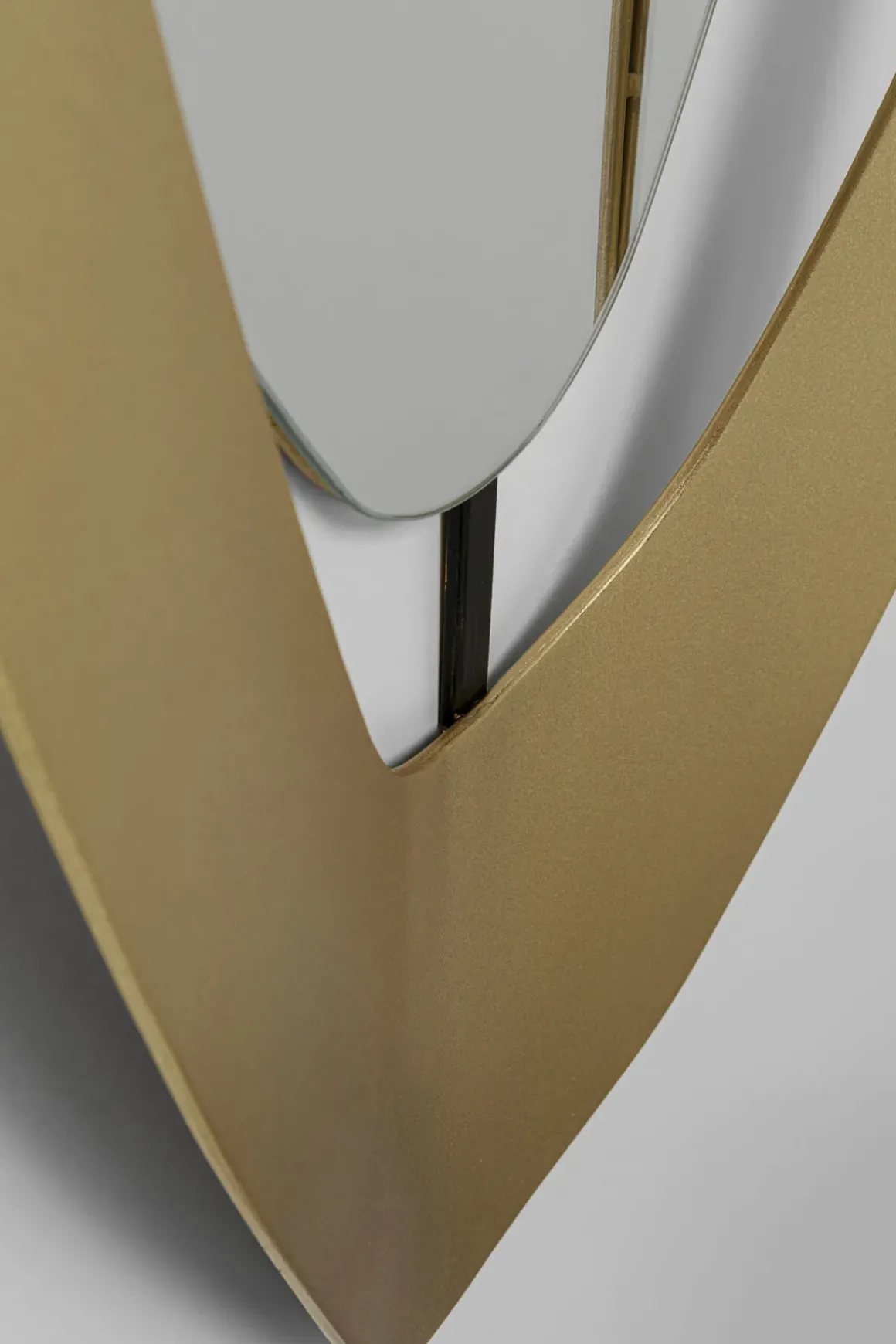 Spegel Metro - Mässing, 105x57cm - KARE Design