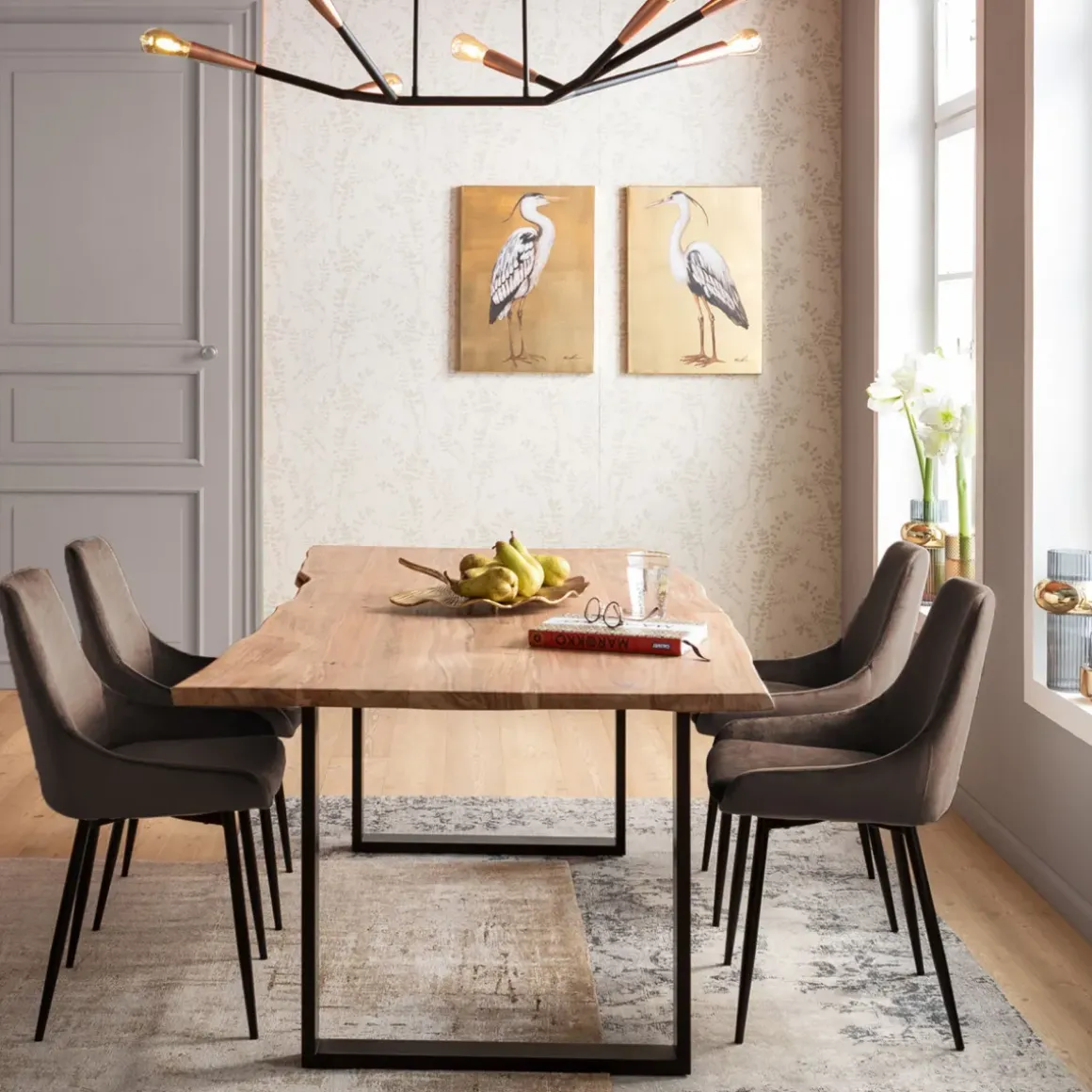Stol East Side - Brun Sammet, Svarta Ben - KARE Design