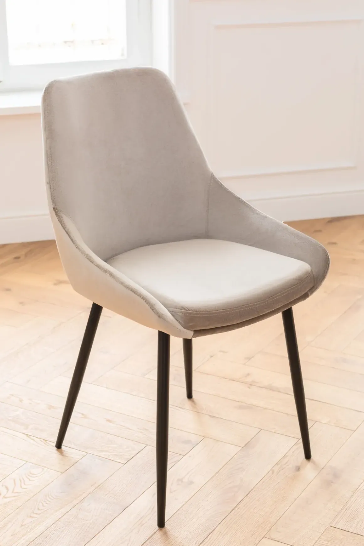 Stol East Side - Sammet Champagne - KARE Design