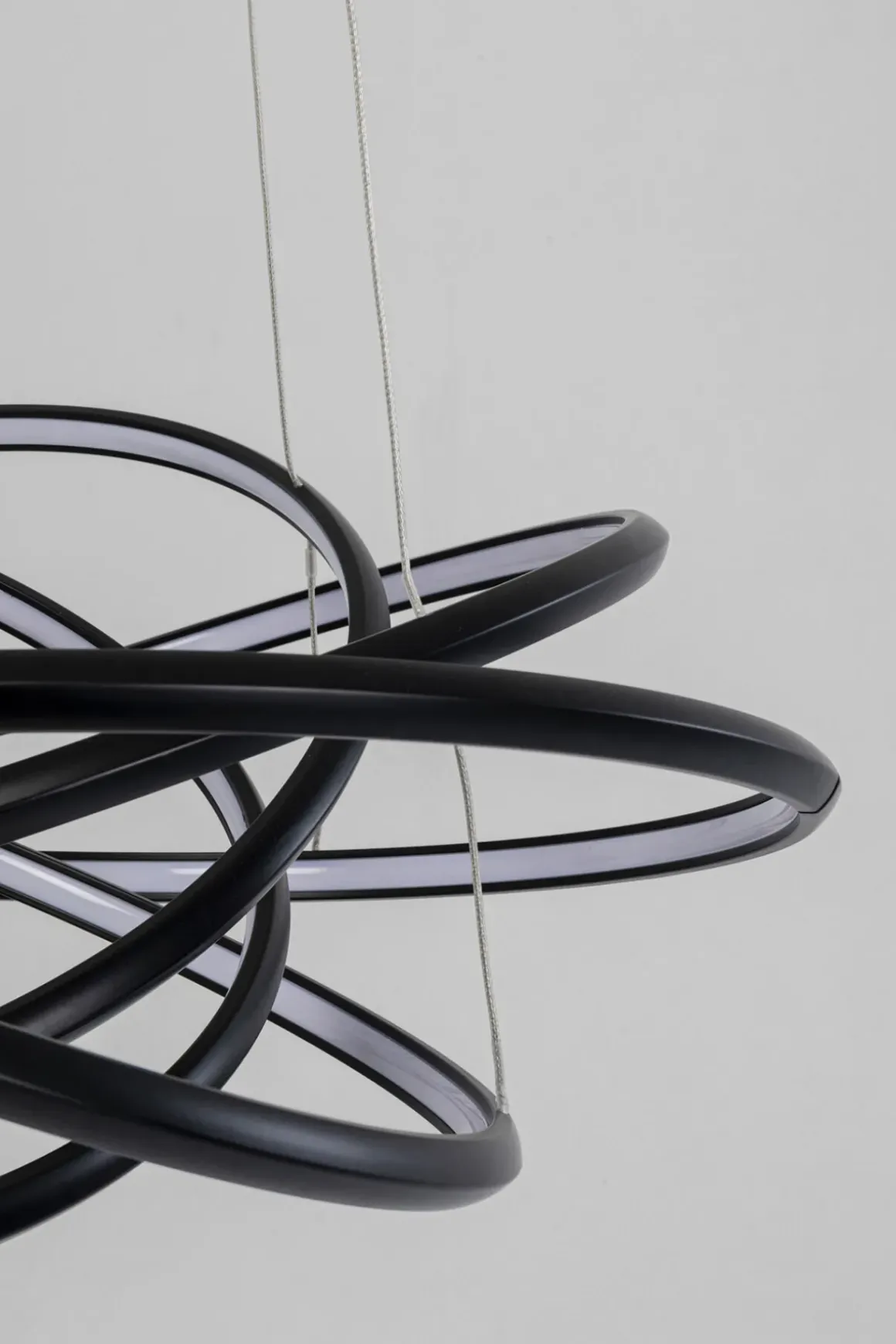 Taklampa Saturn - Svart Ø72cm - KARE Design