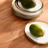 Tallrik Bell - Vit Porslin med guldkant, Ø25cm - KARE Design