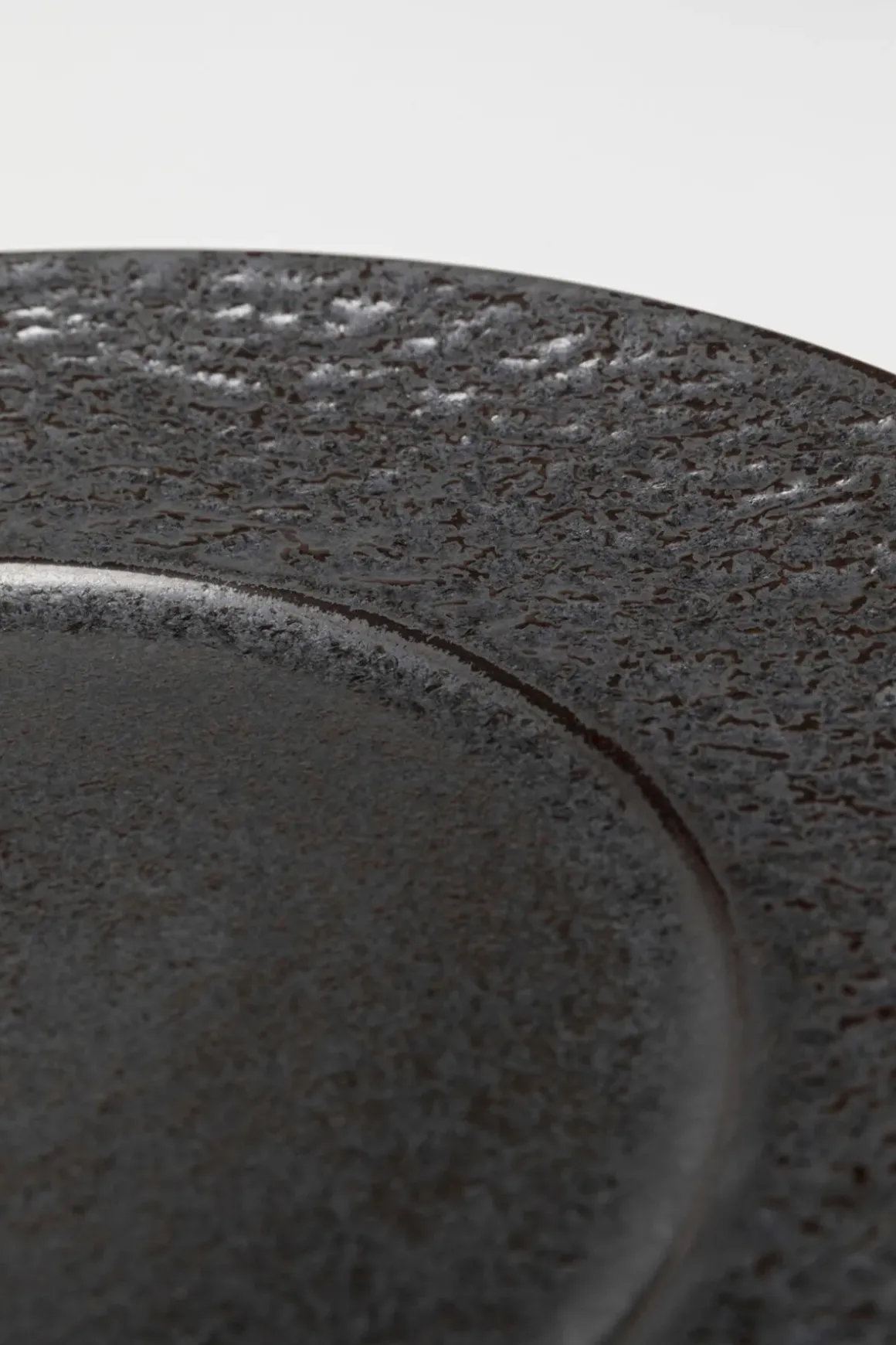 Tallrik Cosmos - Svart Ø27cm - KARE Design
