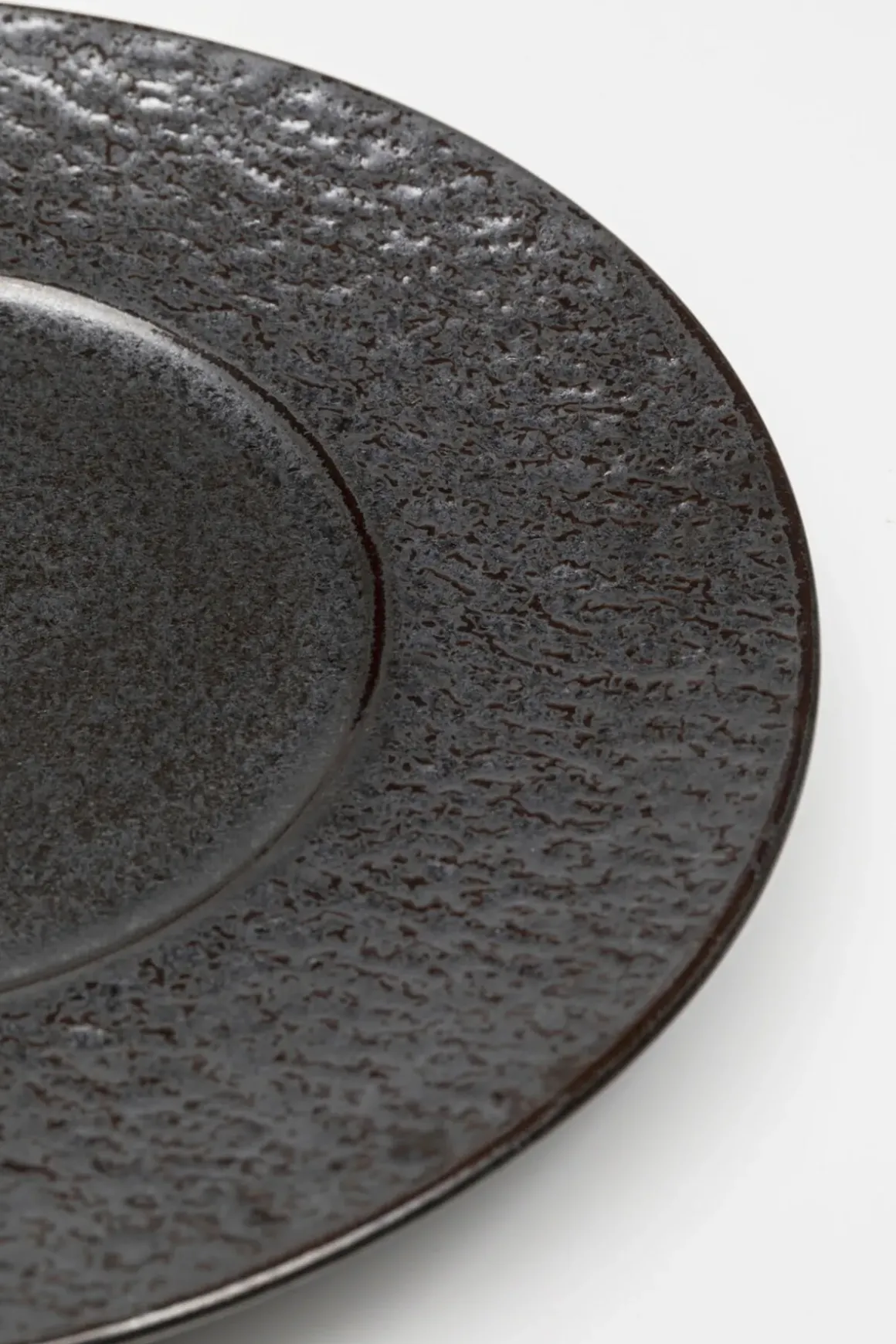 Tallrik Cosmos - Svart Ø27cm - KARE Design
