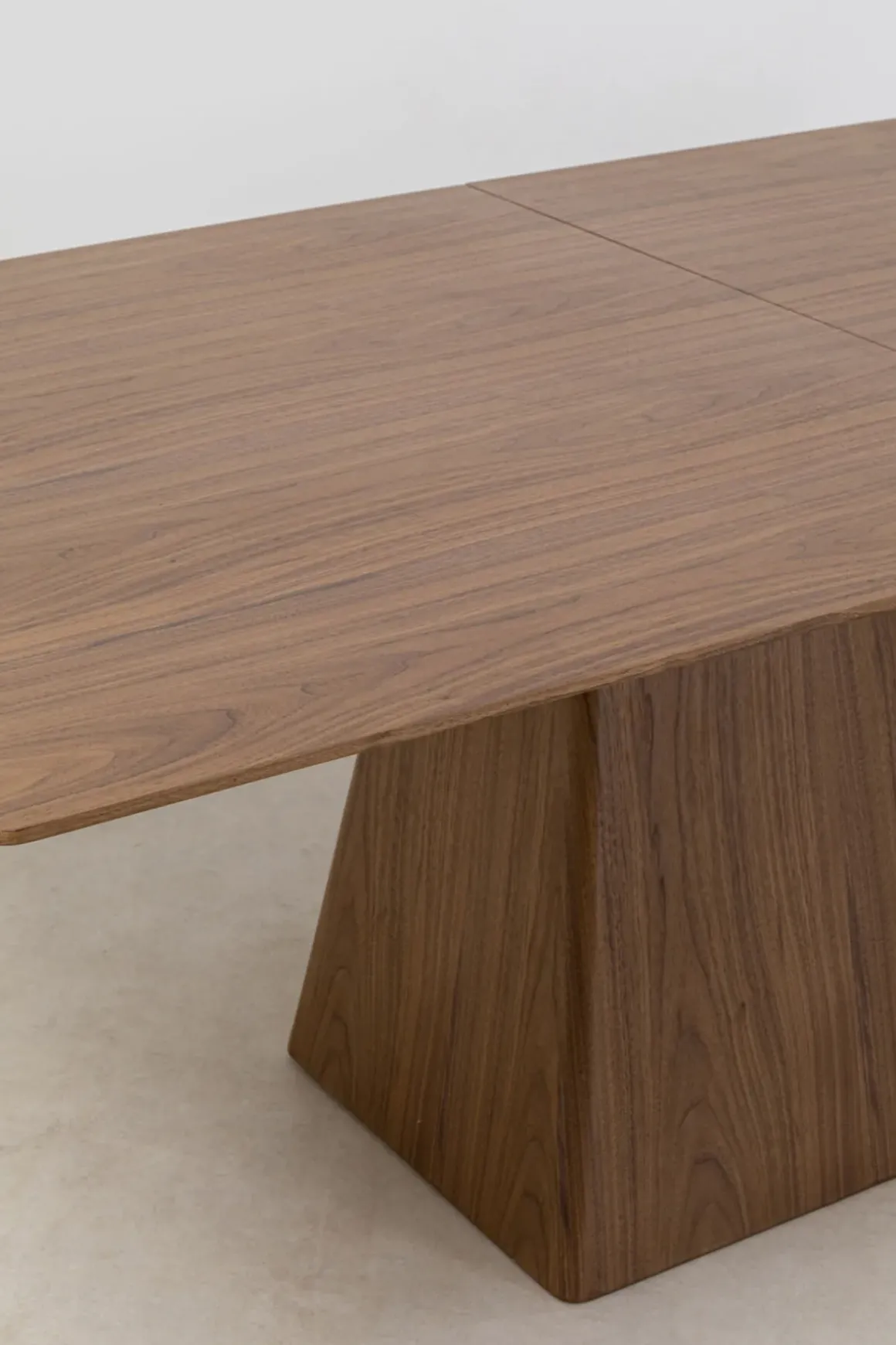 Utdragbart Bord Benvenuto - Valnöt, 200-250x110cm - KARE Design