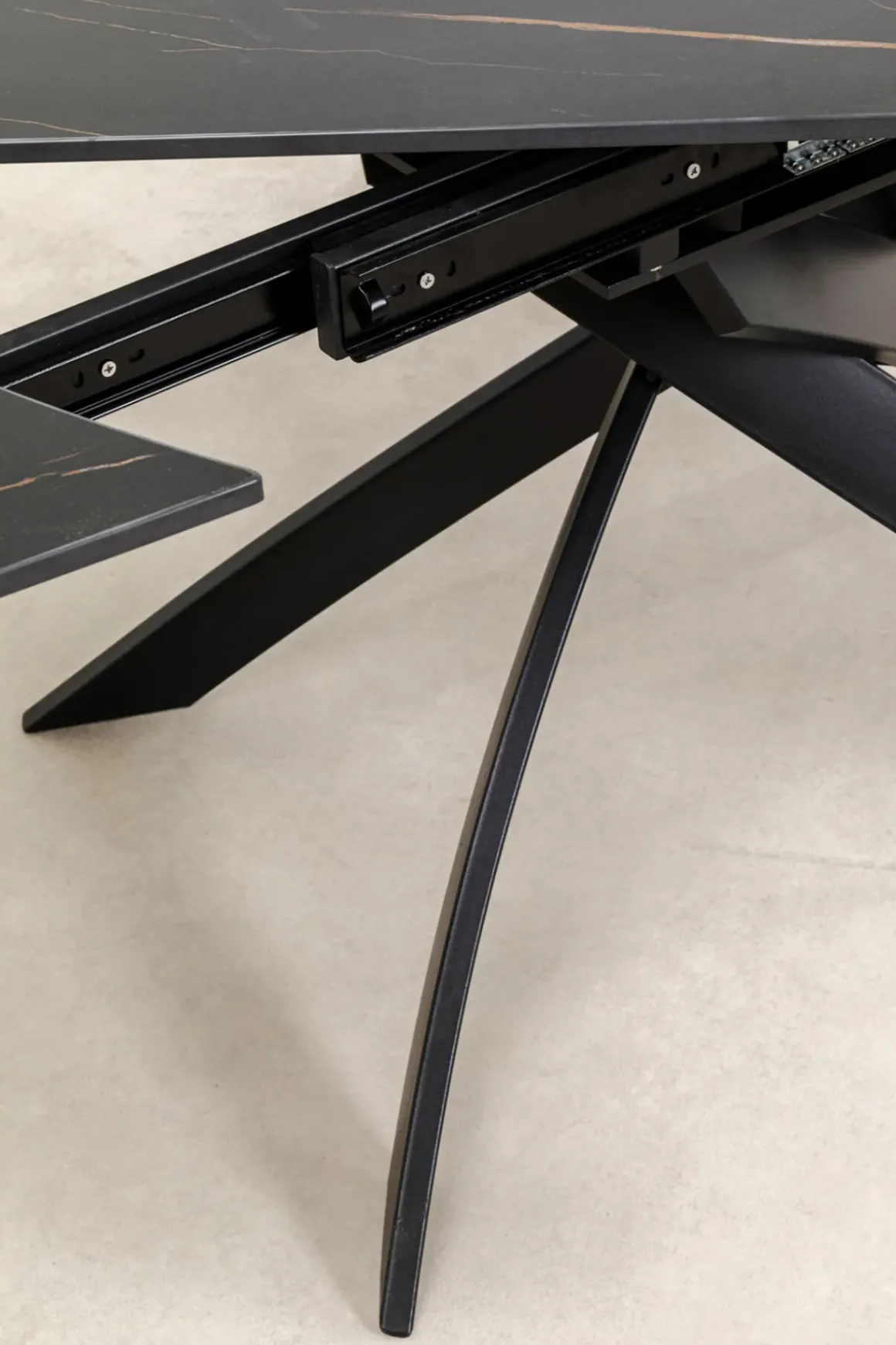 Utdragbart Bord Twist - Svart, 120(30+30)x90cm - KARE Design