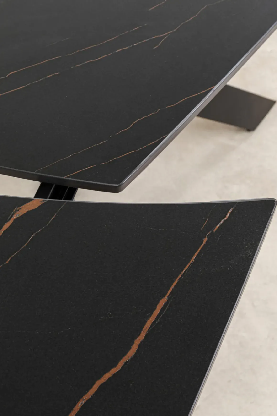 Utdragbart Bord Twist - Svart, 120(30+30)x90cm - KARE Design