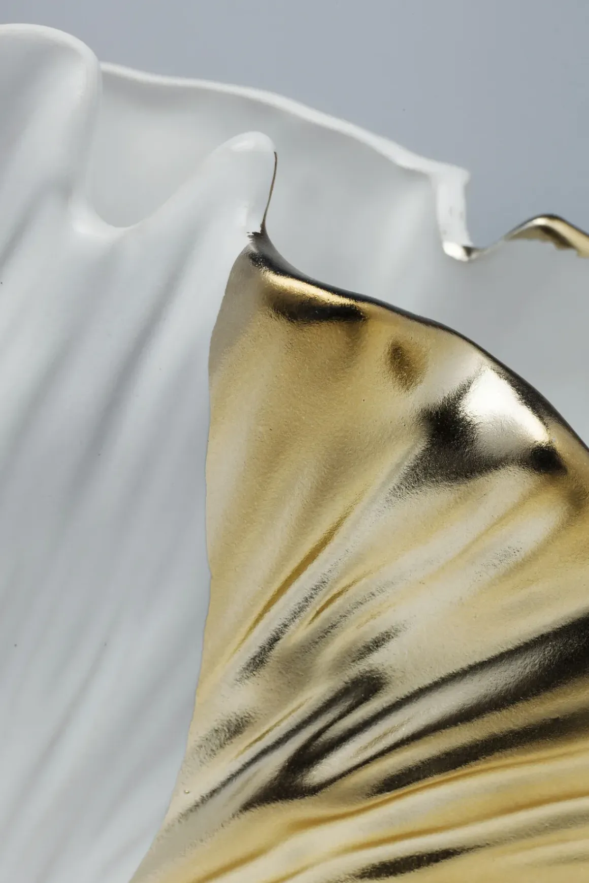 Vas Ginkgo - Vas och Skulptur i Vit/Guld, 18cm - KARE Design