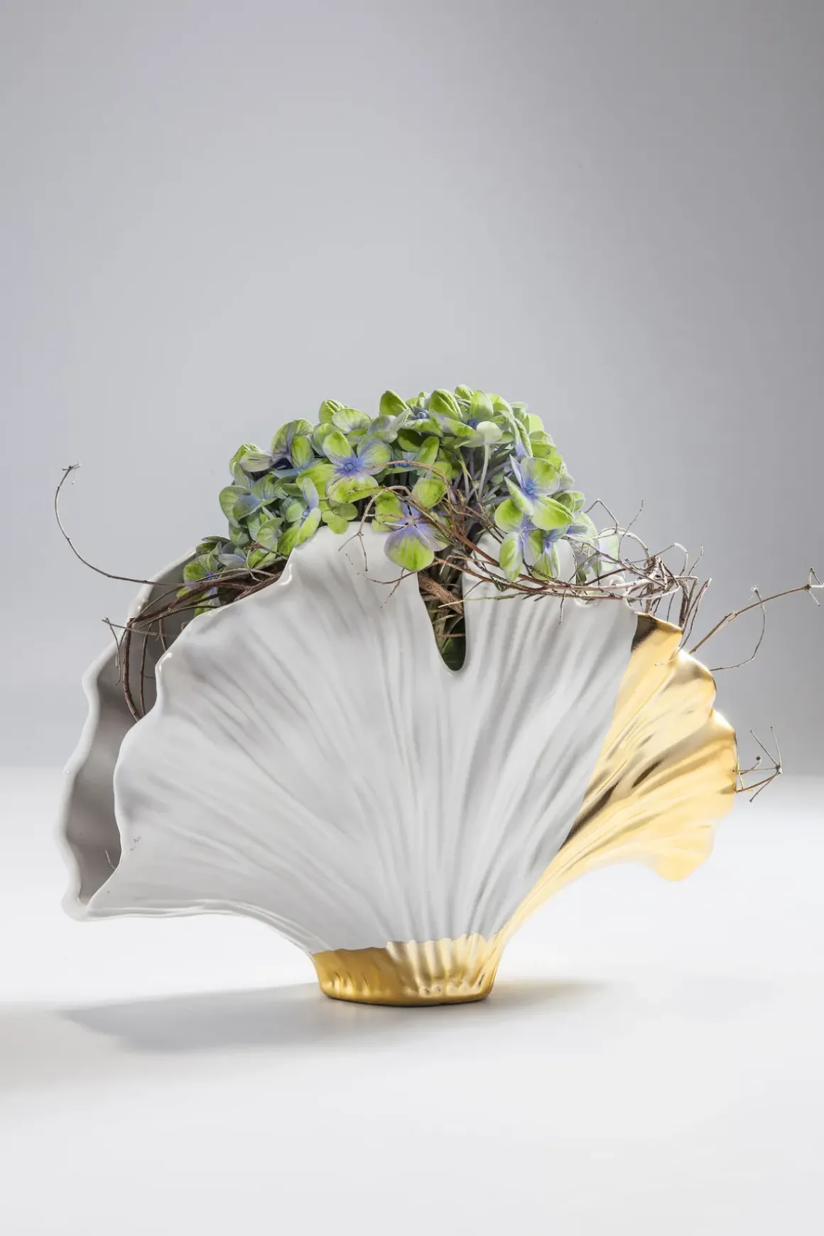 Vas Ginkgo - Vas och Skulptur i Vit/Guld, 45cm - KARE Design