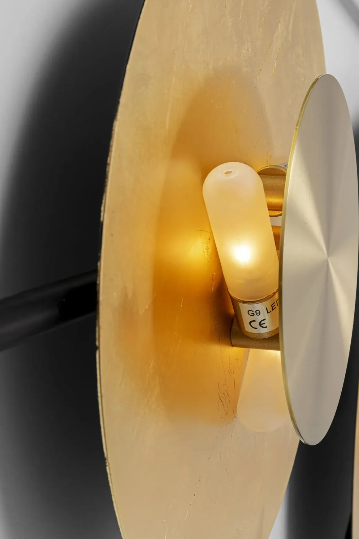 Vägglampa Disc - 6 Lampor i Ram Matt Guld/Svart, 110x185cm - KARE Design