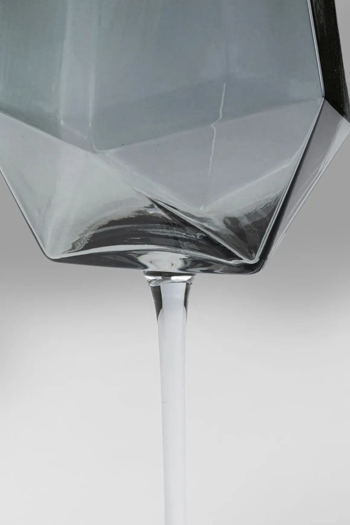 Vinglas Diamond Smoke - KARE Design