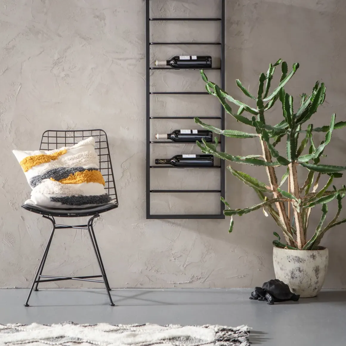 Vinhylla Bistro, Vägghängt Vinställ Svart, 40x120cm - KARE Design